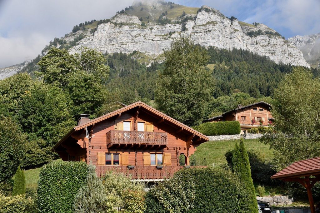 chalets de montagne en été