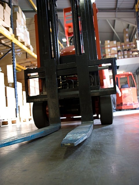 forklift-gabbd7a88b_640